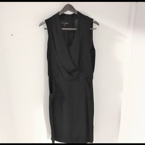 LaFayatte 148 New York black dress, perfect drape, back buttons, very ele